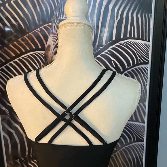 NWOT Cupshe Black Tankini V Neck Ruched Cross Back Small - Picture 6 of 10